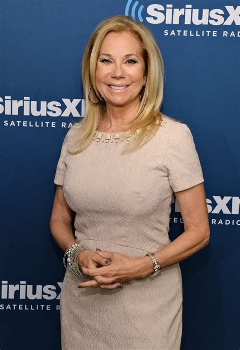 Kathie Lee Gifford Pictures Search (36 galleries)